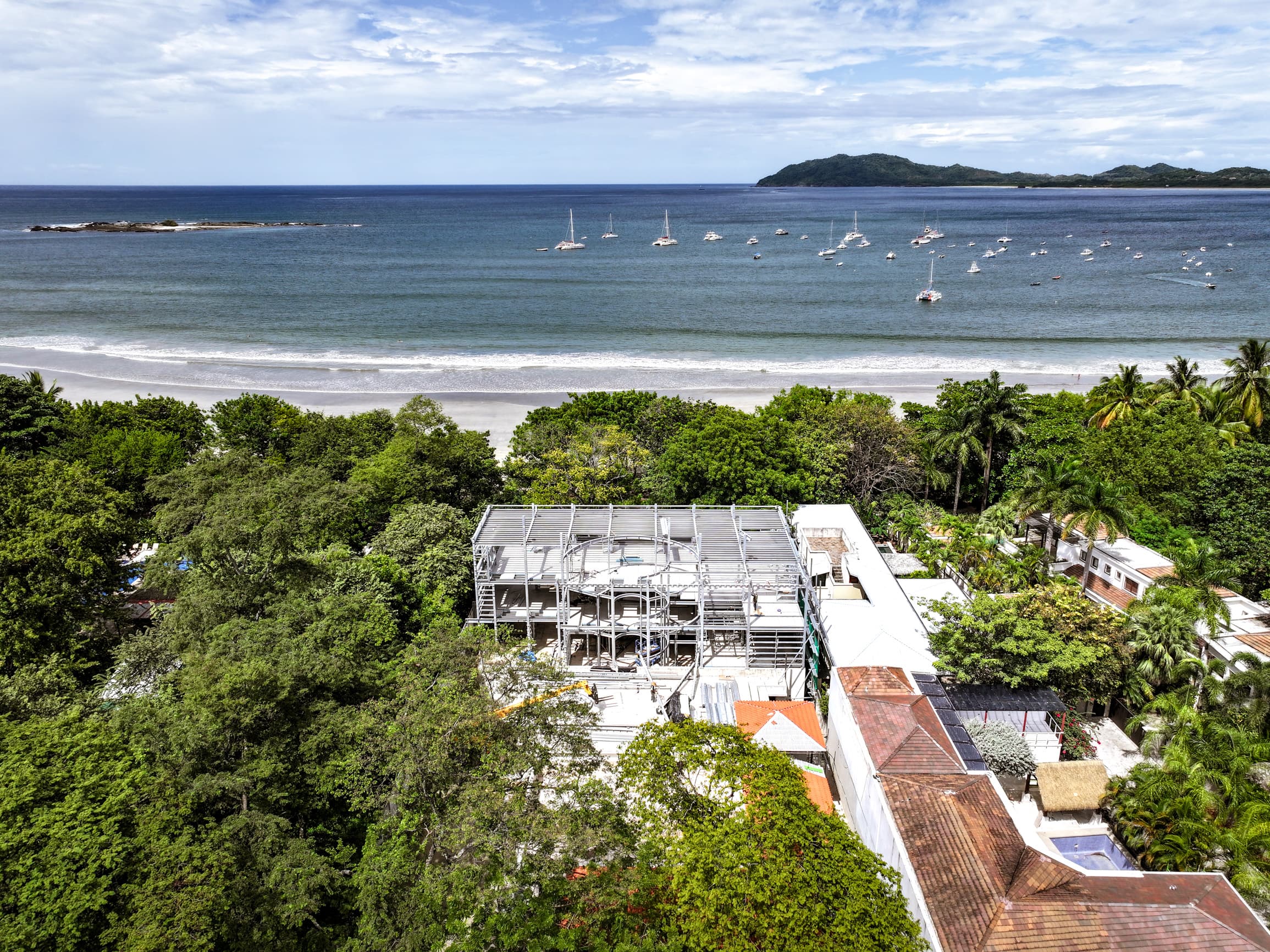 Villa Langosta beachfront estate