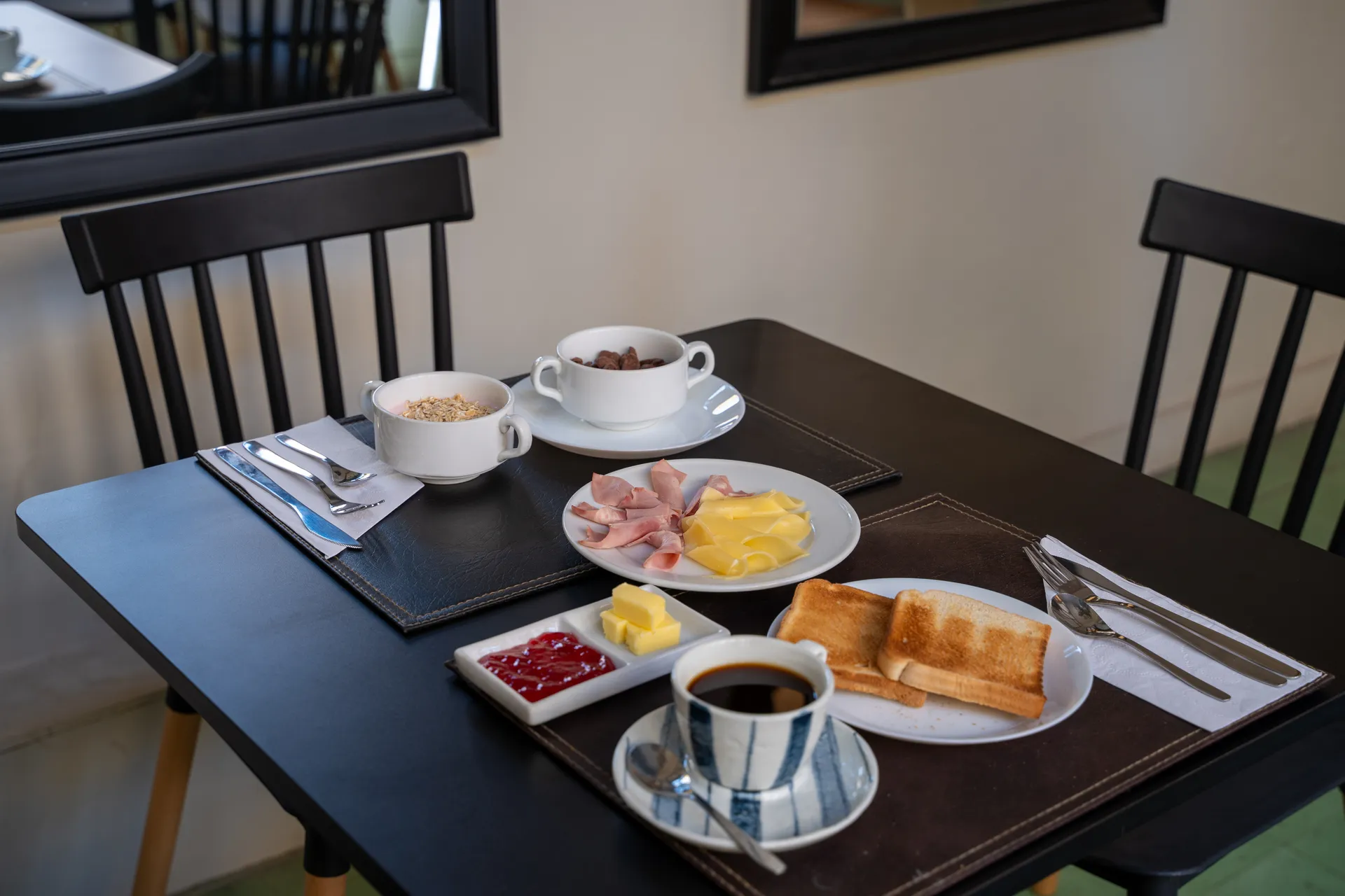 Common Areas at Happy Hostel Santiago — photo 13