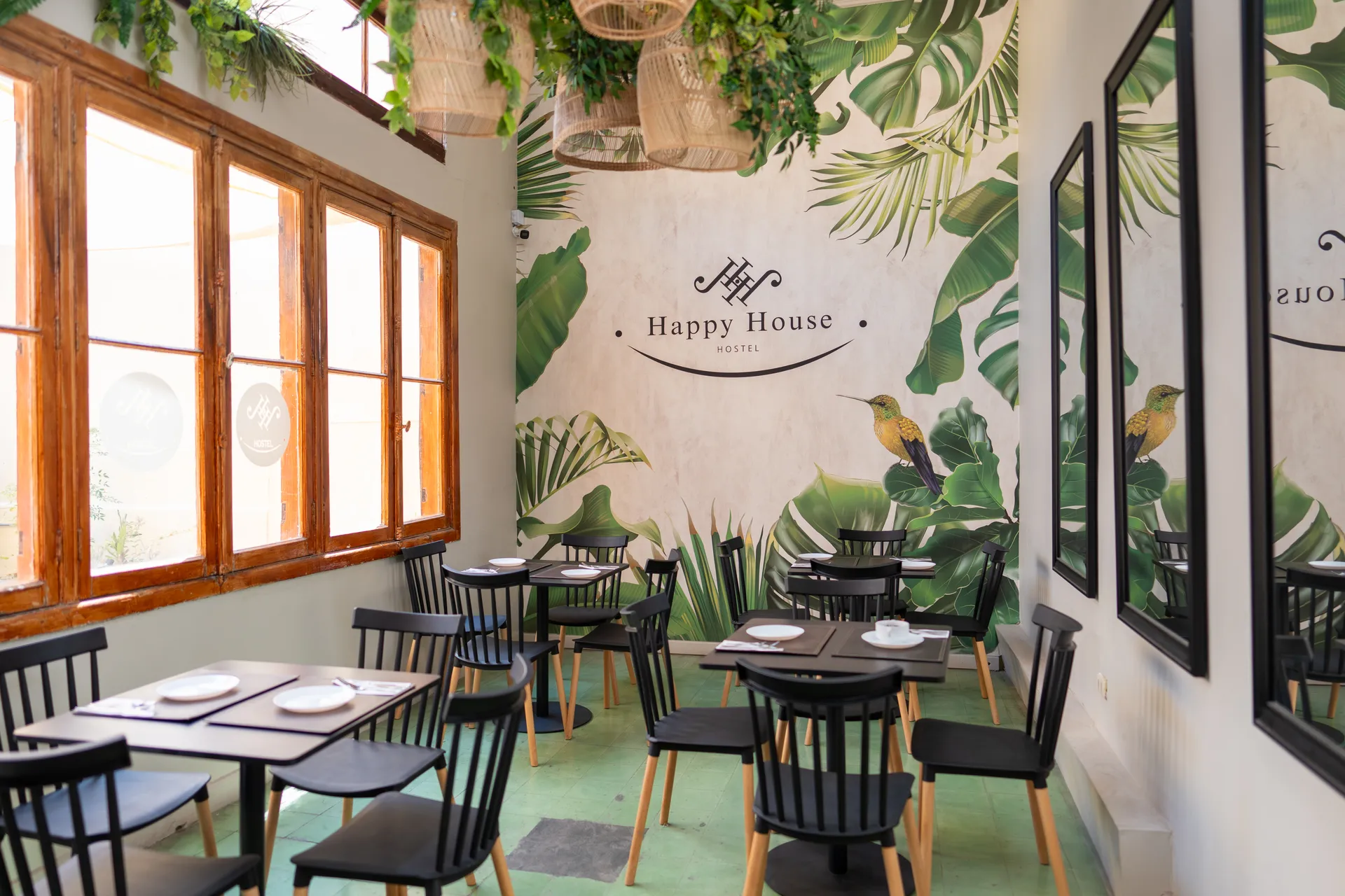 Common Areas at Happy Hostel Santiago — photo 28