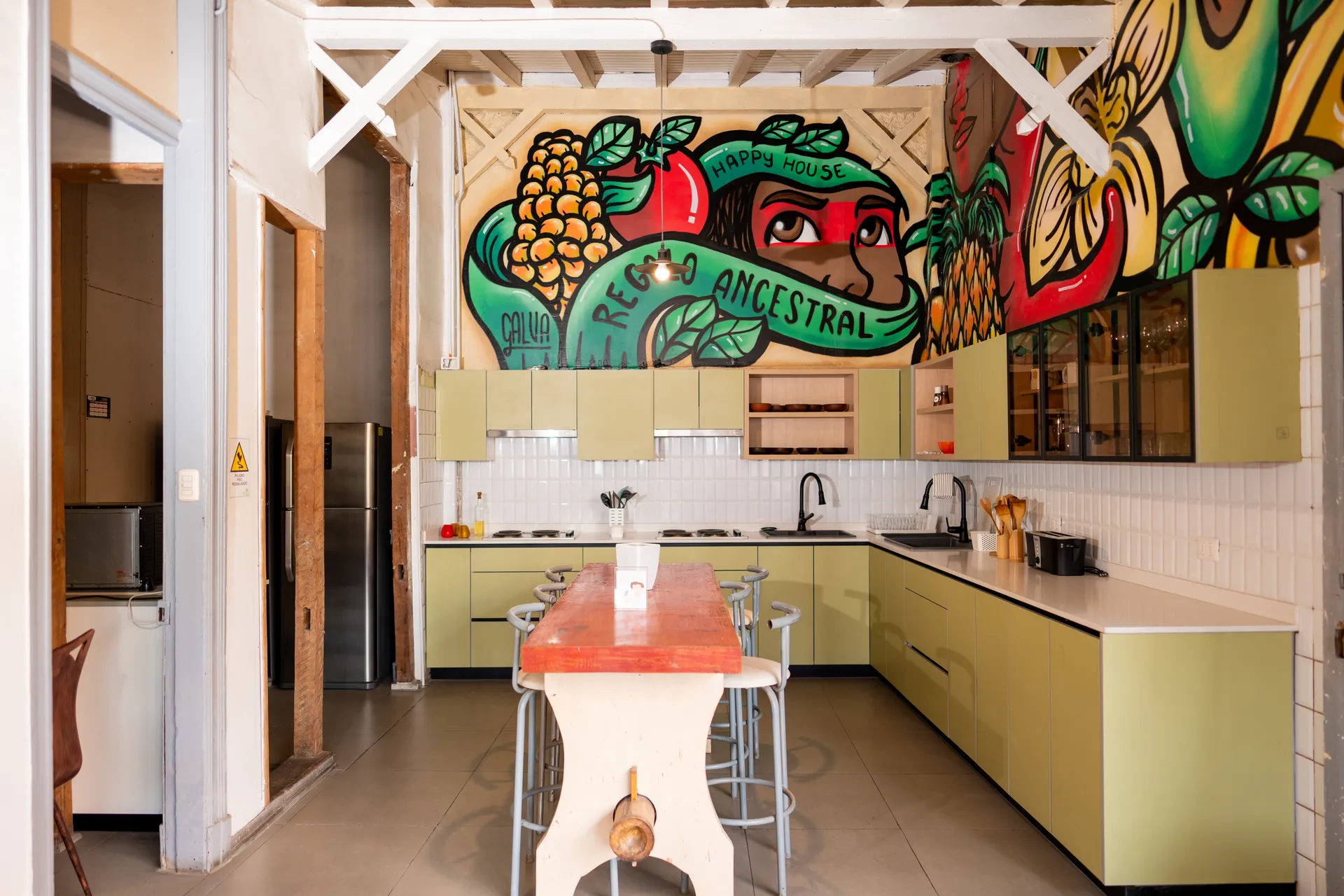 Kitchen at Happy Hostel Santiago — photo 2