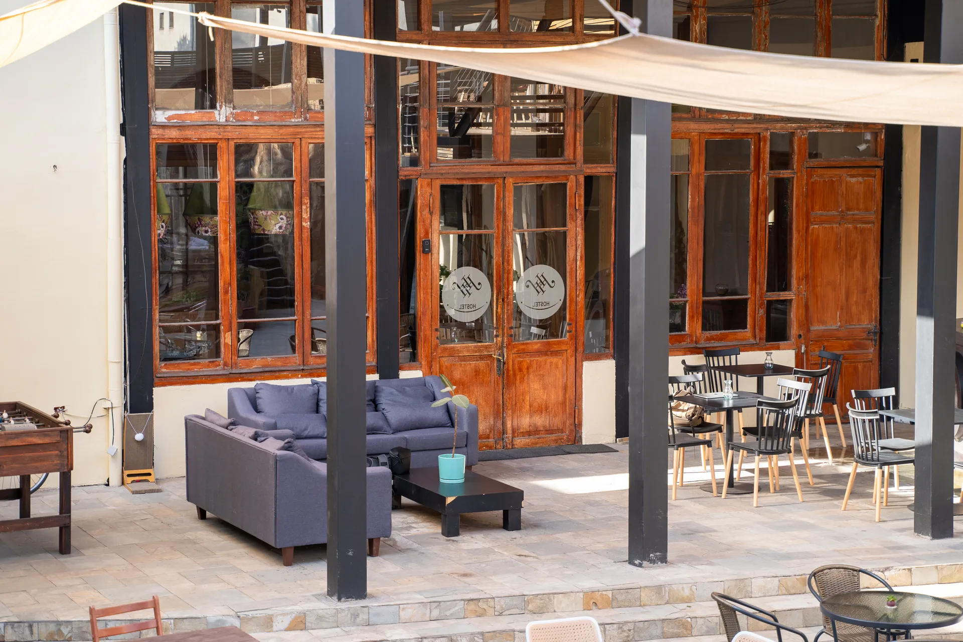 Garden & Patio at Happy Hostel Santiago — photo 23