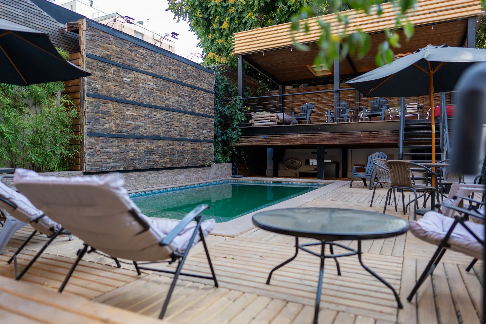 Garden & Patio at Happy Hostel Santiago — photo 42