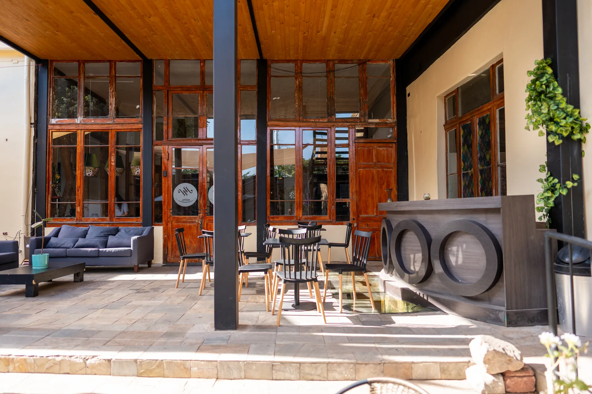 Garden & Patio at Happy Hostel Santiago — photo 43