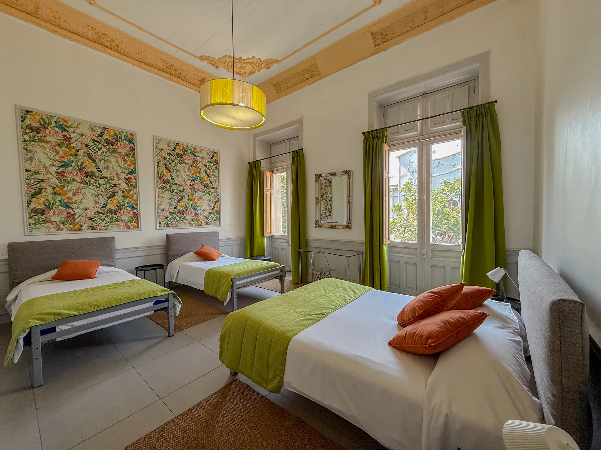 Quad Room Standard at Happy Hostel Santiago — photo 1 of 2